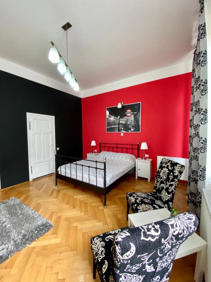 Casa Balcescu Hotel Brasov Bagian luar foto