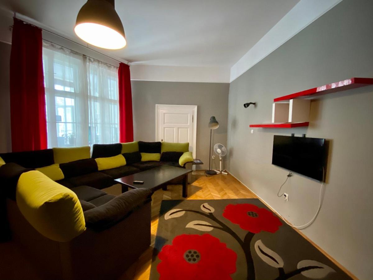 Casa Balcescu Hotel Brasov Bagian luar foto