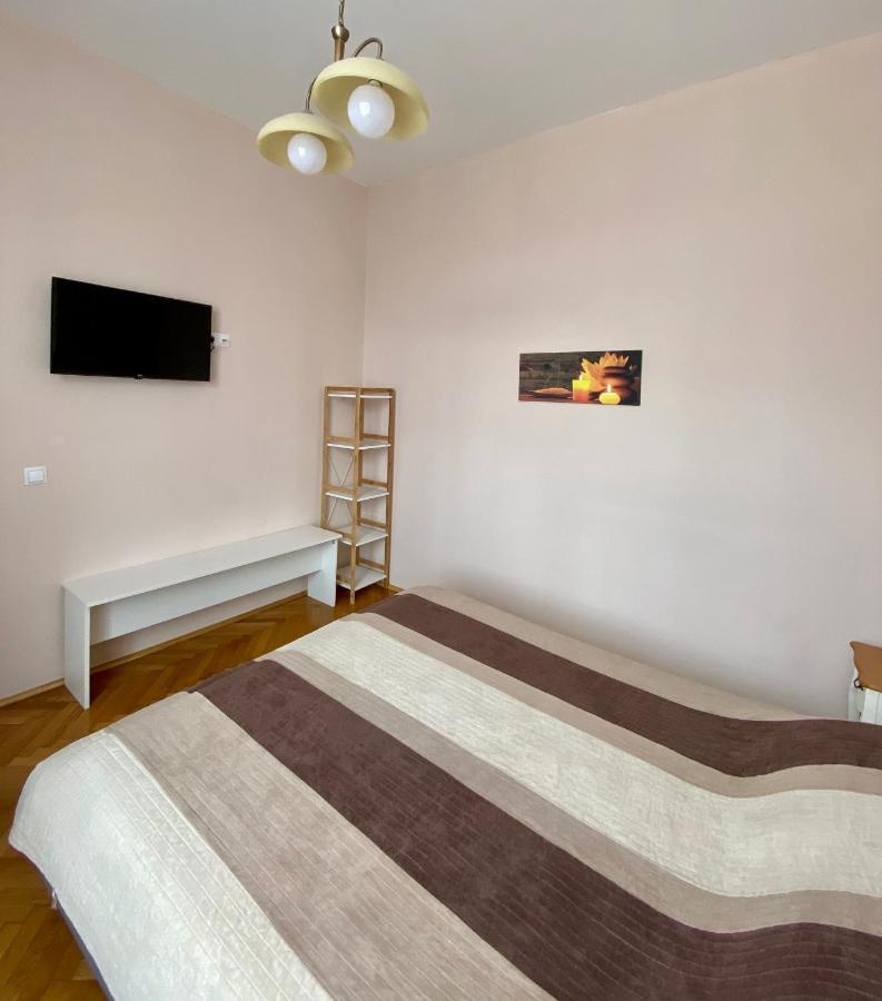 Casa Balcescu Hotel Brasov Bagian luar foto