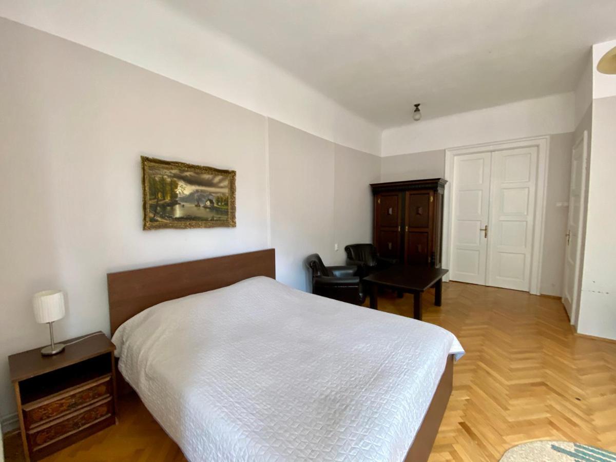 Casa Balcescu Hotel Brasov Bagian luar foto