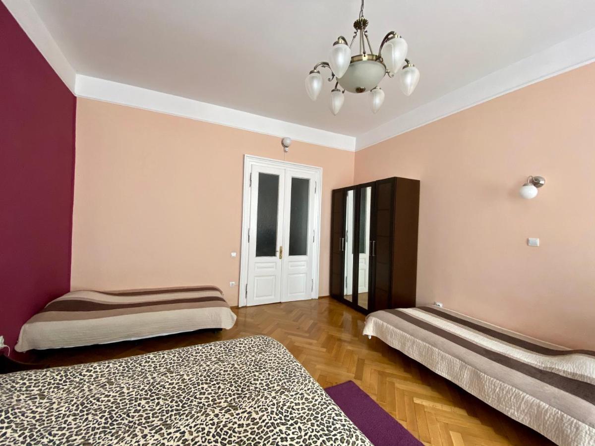 Casa Balcescu Hotel Brasov Bagian luar foto